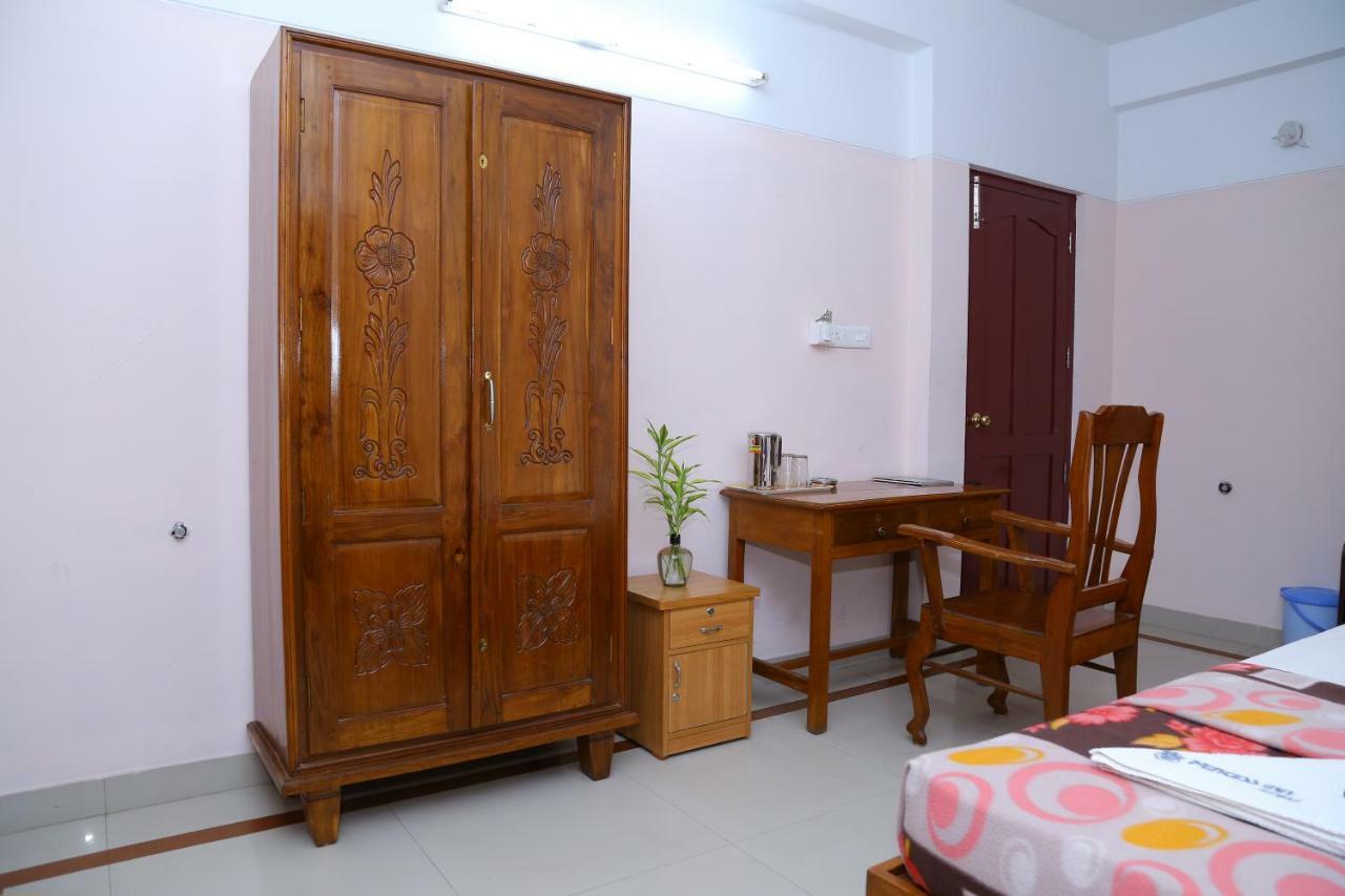 Princess Inn Royal Thiruvananthapuram Dış mekan fotoğraf